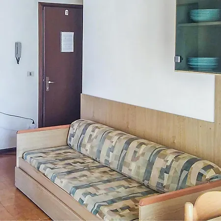 Apartment Stunning In With Kitchenette Bibione